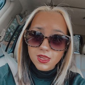 Meet your Posher, Peyton